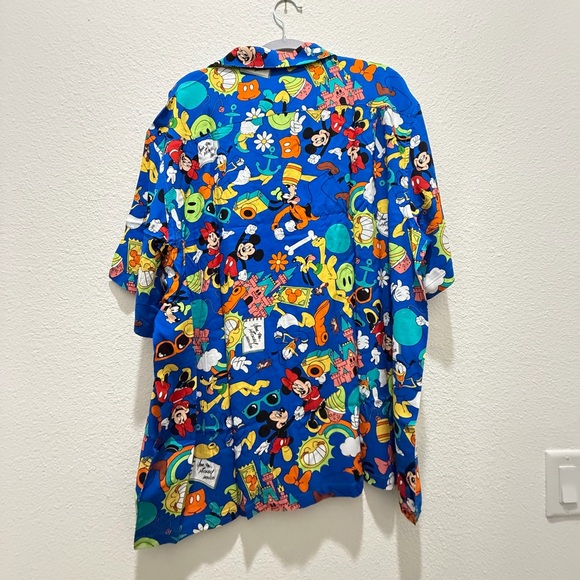 Mickey and Friends "Play in the Park" Disney parks button shirt xl - Picture 2 of 16